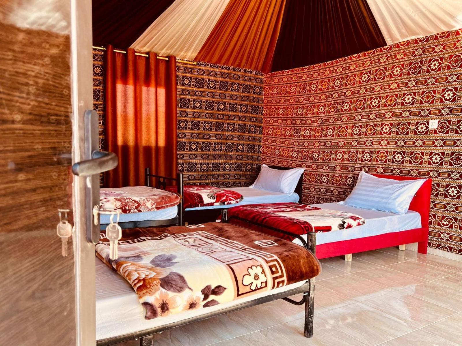 Wadi Rum Nights ภายนอก รูปภาพ