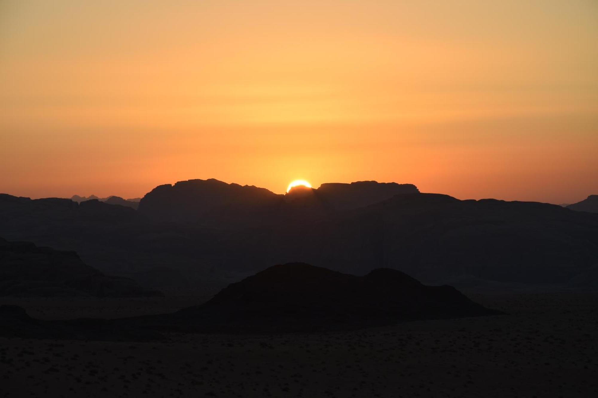Wadi Rum Nights ภายนอก รูปภาพ